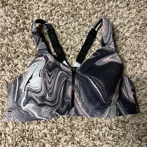 Victoria’s Secret Knockout Front Close Sports Bra